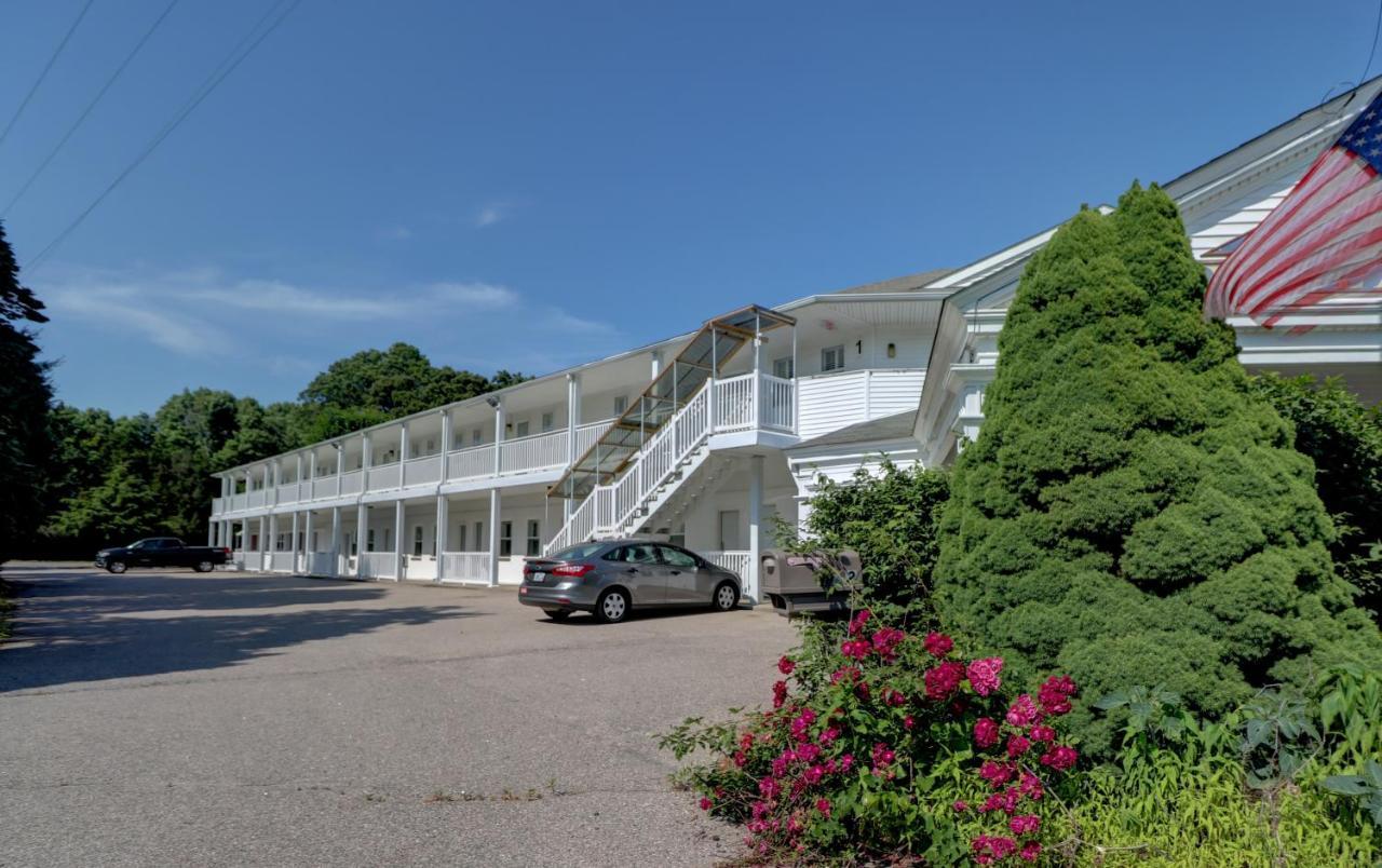 Hamilton Village Inn North Kingstown Eksteriør bilde